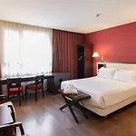 ホテル Sercotel Sant Boi
