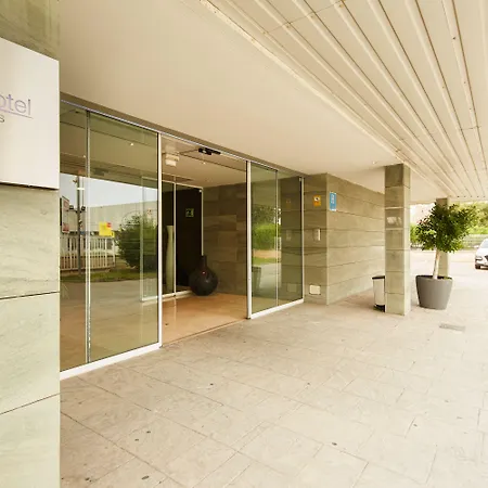 فندق Sercotel Sant Boi سانت بوي ديل يوبريغات