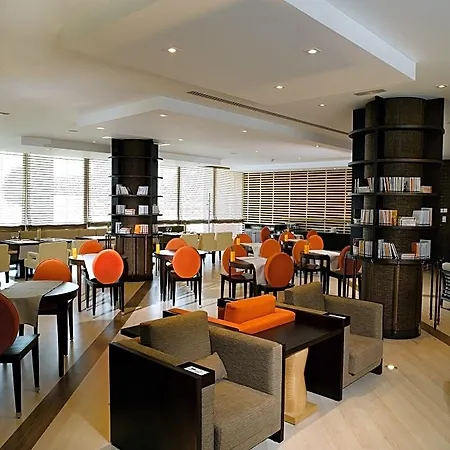 Sercotel Sant Boi ホテル 3*