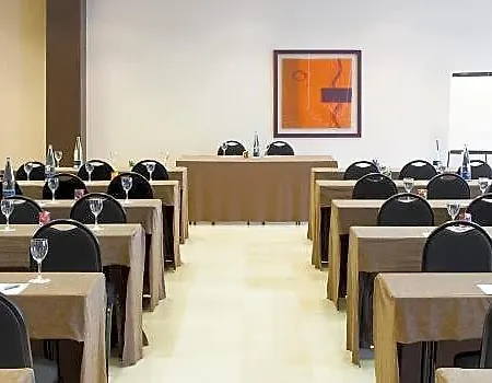 ホテル Sercotel Sant Boi 3*
