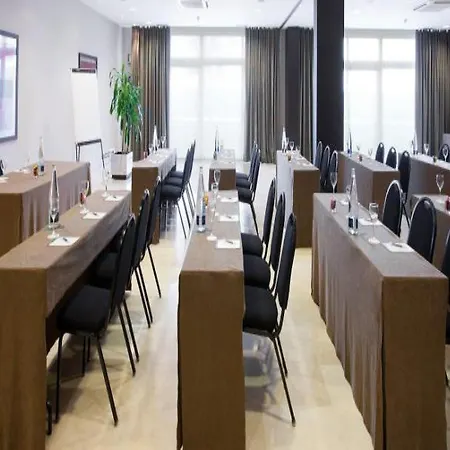 Sercotel Sant Boi سانت بوي ديل يوبريغات