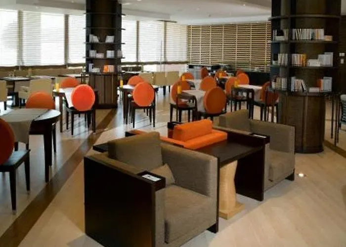 酒店 Sercotel Sant Boi 3*