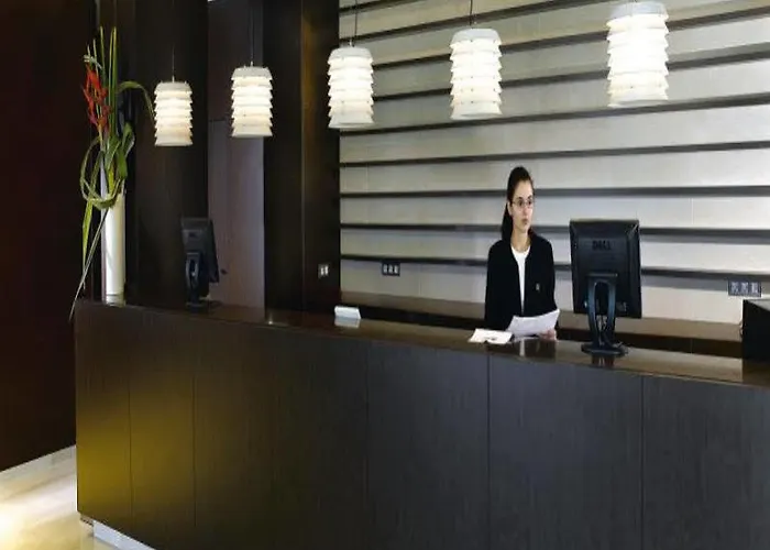酒店 Sercotel Sant Boi 3*